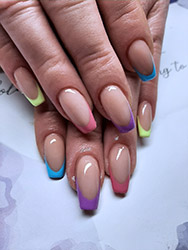 Porcelán műköröm 20250327_170615.jpg [Készült: 2025. 03. 27. - samsung SM-A505FN]